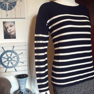 NWT FDJ size XS Striped navy and White Women's Sweater